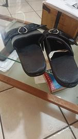 Pantofole da donna nere a cuore Tezenis
