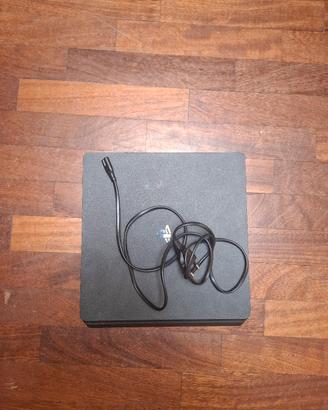 PS4 CONSOLE
