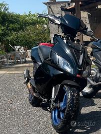 aprilia sr50