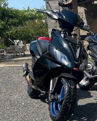 aprilia sr50