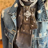 Cravatta da donna Moschino