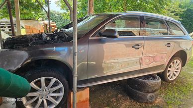 4 Cerchi raggio 18   con 3 gomme  4 stagioni nuove