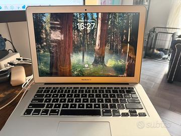 Apple  macbook Air