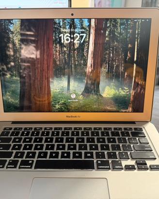 Apple  macbook Air