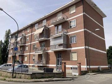 Immobile in asta di 103 m² con 4 locali e box auto