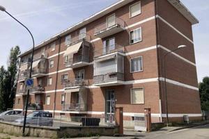 Immobile in asta di 103 m² con 4 locali e box auto