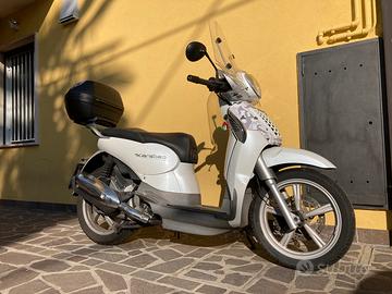 Scooter Aptilia Scarabeo 200 IE