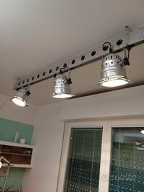 Binario luci  a soffitto