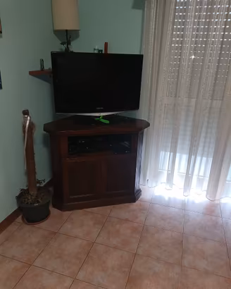 Credenza ad angolo per tv