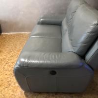 Divano in pelle a due posti