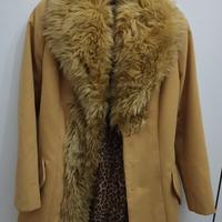 Cappotto "Rinascimento" con finto pellicciotto 