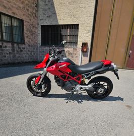 ducati hypermotard 1100