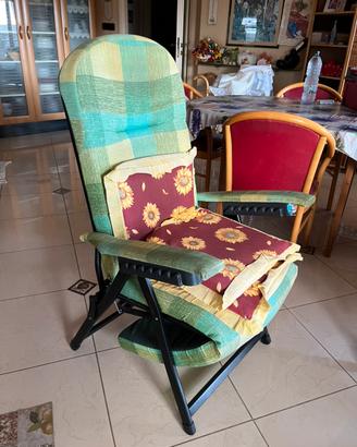 Poltrona pieghevole imbottita con cuscini
