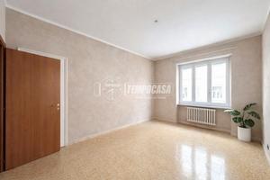 BILOCALE LIBERO SUBITO CON BOX