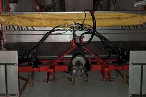 Spandiconcime interfilare DAMAX 12 file pneumatico