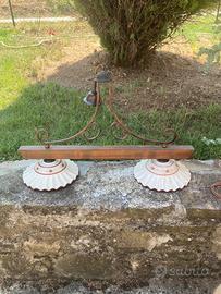 Lampadario in ceramica e legno
