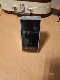 Profumo Givenchy Gentleman Society
