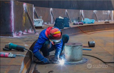 Saldatore con 8 patentine