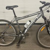 Merida Super Kalahari LED – Bici da trekking