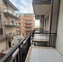 Via Bari - Trivani al piano intermedio