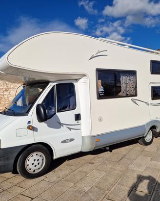 Mclouis TANDY PLUS 610 con A/C cabina guida