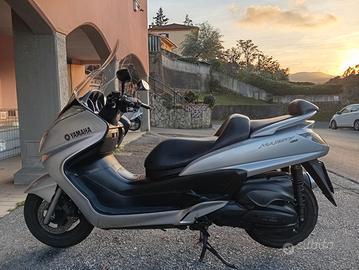 Yamaha Majesty 400