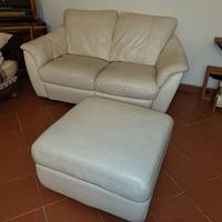 Divano Ikea pelle con pouf  contenitore