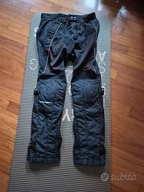 Pantaloni estivi da moto