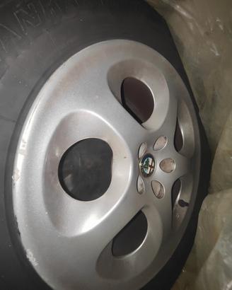 4 cerchi e gomme invernali alfa 147 ricambi 