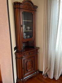 Angoliera in noce perfetta