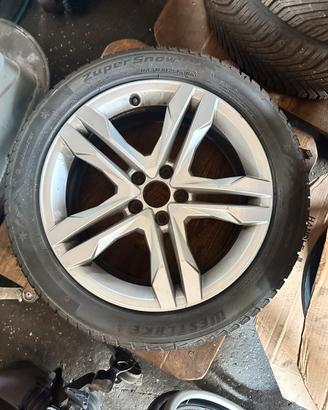 Cerchi originali audi 18 gomme nuove