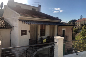 Casa villetta in Abruzzo ad Acciano (L'Aquila)