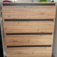 Cassettiera di legno