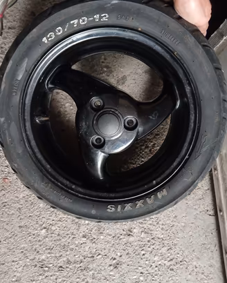 cerchio posteriore phantom f12
