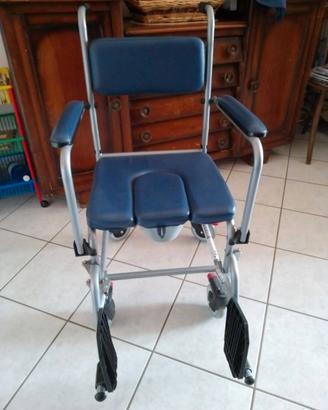 Sedia rotelle detta comoda