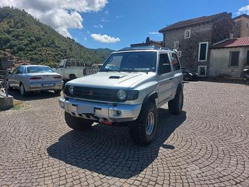 PAJERO TARGET GLS 2.8 4X4