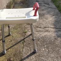 Sgabello doccia/ vasca per anziani e disabili