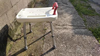 Sgabello doccia/ vasca per anziani e disabili