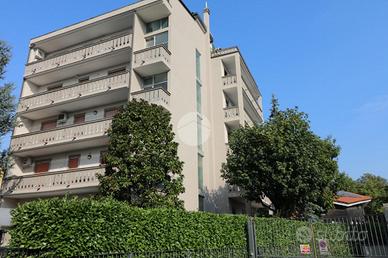 3 LOCALI A RHO