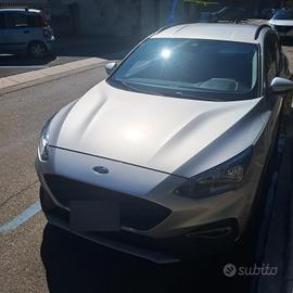 ford focus station wagon active