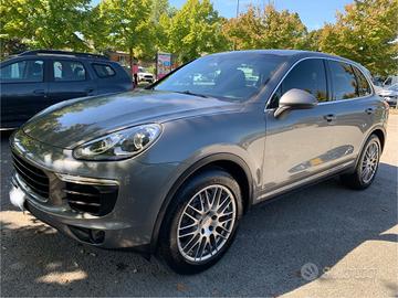 Porsche Cayenne Cayenne 3.0 Platinum Edition tiptr