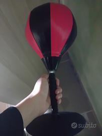 e una palla da boxe