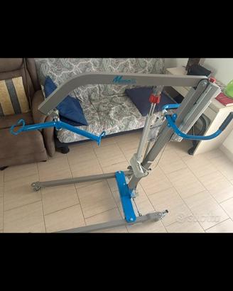 Sollevatore elettrico Moretti disabili