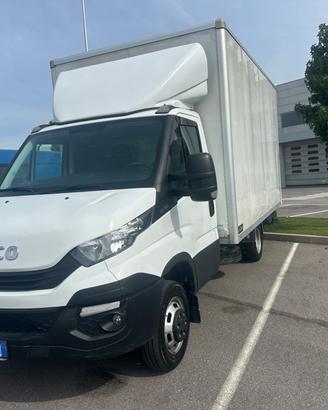 Iveco daily box sponda euro6