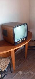 TV  anno  1955  completamente  integro  non