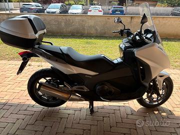 Honda integra nc750d 38.000 km