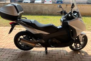 Honda integra nc750d 38.000 km