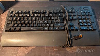Tastiera Logitech g213