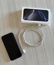 iPhone 16 pro colore nero 256 gb