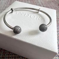 PANDORA BRACCIALE RIGIDO IN ARGENTO CON FERMI